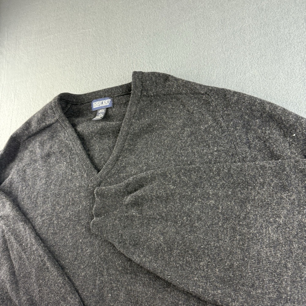 Lands End Sweater Men's L Black Vintage England 100% Lambs Wool V Neck Pullover